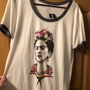 Frida Kahlo tee shirt
